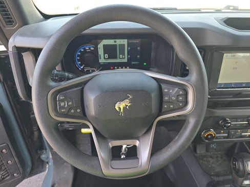 Used 2023 Ford Bronco 4-Door image 7