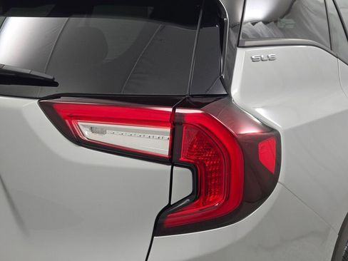 Used 2022 GMC Terrain SLE w/ Driver Convenience Package image 13