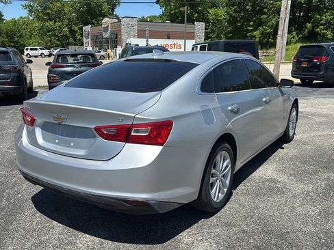 Used 2018 Chevrolet Malibu LT FWD image 5