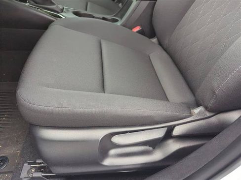 Used 2024 Toyota Corolla LE FWD image 11
