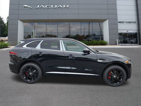 New 2026 Jaguar F-PACE R-Dynamic S image 4