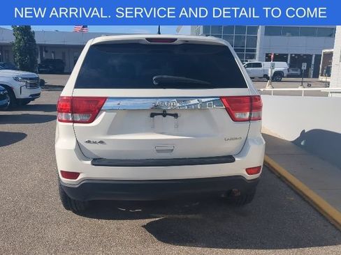Used 2012 Jeep Grand Cherokee Laredo w/ Laredo E Group AWD/4WD image 5