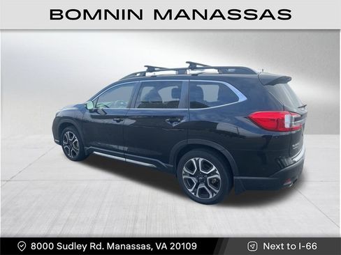 Used 2023 Subaru Ascent Limited image 2