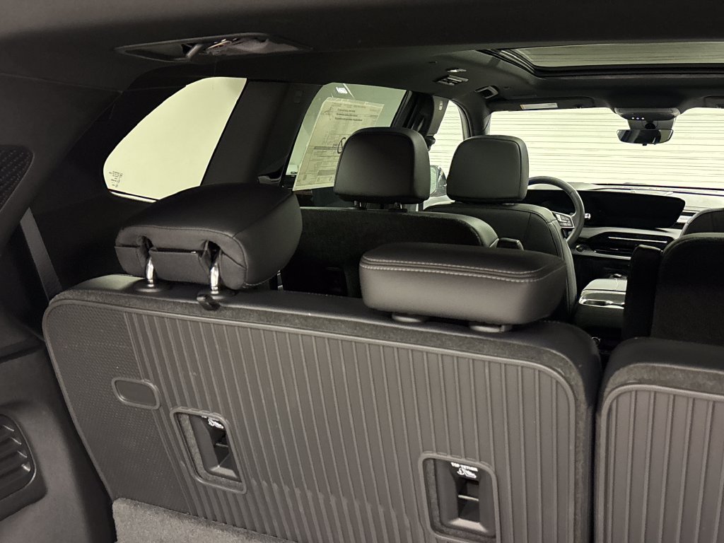 New 2026 Buick Enclave Sport Touring w/ Power Package FWD image 18