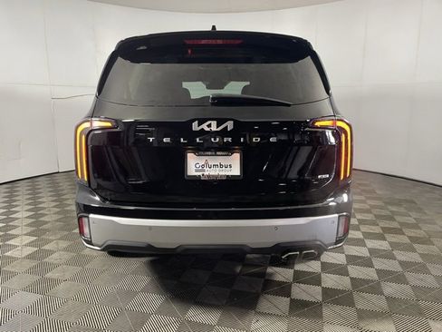 Used 2023 Kia Telluride SX image 3
