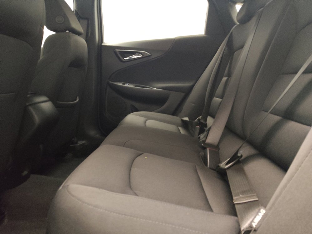 Used 2025 Chevrolet Malibu LS FWD image 18