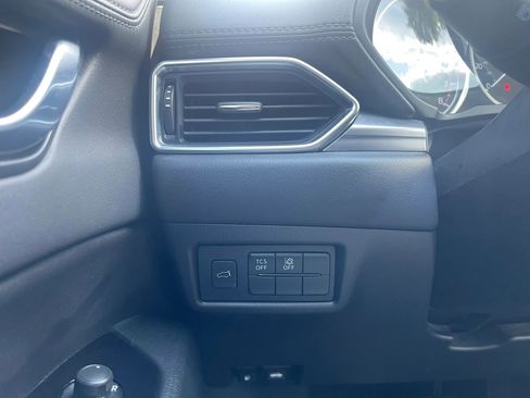 Used 2019 MAZDA CX-5 Touring FWD image 18