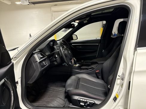 Used 2018 BMW 330i xDrive Sedan AWD/4WD image 20