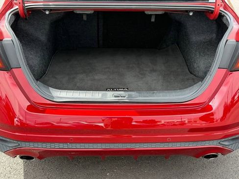 Used 2019 Nissan Altima 2.5 SV FWD image 4