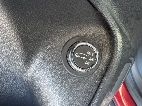 Used 2021 Buick Encore GX Select image 16