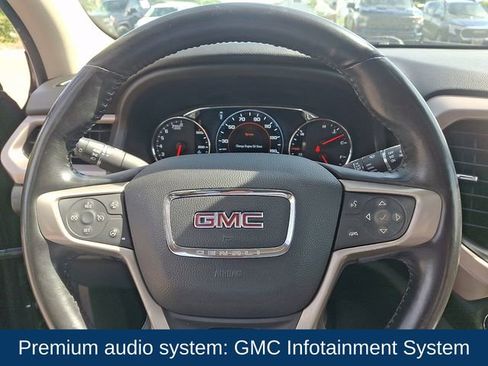 Used 2018 GMC Acadia Denali w/ Technology Package AWD/4WD image 4