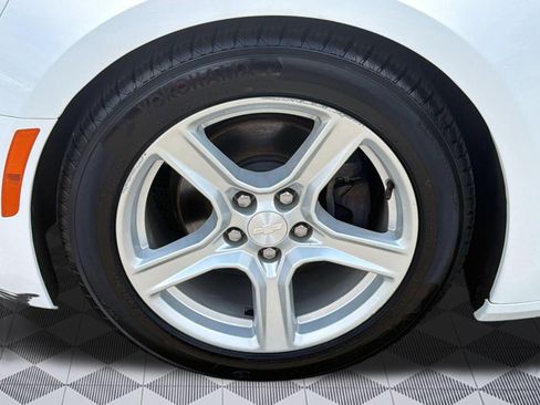 Used 2020 Chevrolet Camaro LT RWD image 13