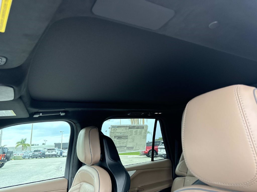 New 2026 Lincoln Navigator Black Label AWD/4WD image 35