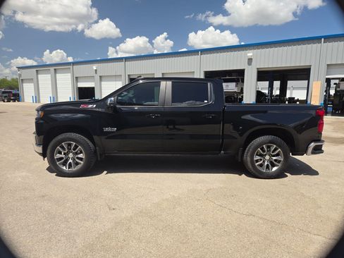 Certified 2020 Chevrolet Silverado 1500 LT w/ Texas Edition AWD/4WD image 6