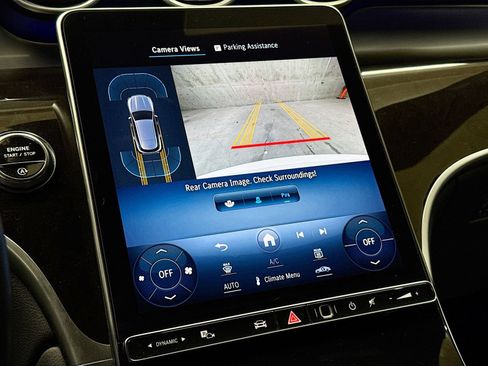 Used 2024 Mercedes-Benz GLC 300 4MATIC image 14