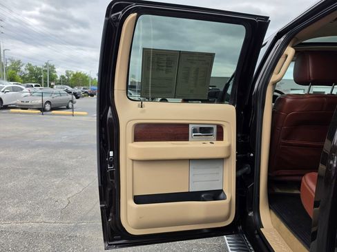 Used 2014 Ford F150 King Ranch w/ King Ranch Luxury Package RWD image 36