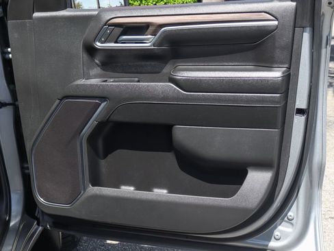 Used 2024 Chevrolet Silverado 1500 LT RWD image 45