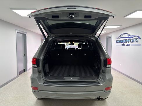 Used 2021 Jeep Grand Cherokee Laredo X AWD/4WD image 37