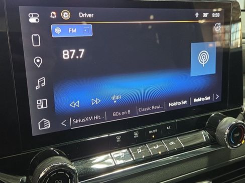 Used 2023 Chevrolet Colorado Trail Boss w/ Technology Package image 22