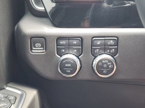 Used 2024 GMC Sierra 1500 SLT w/ SLT Premium Plus Package AWD/4WD image 23