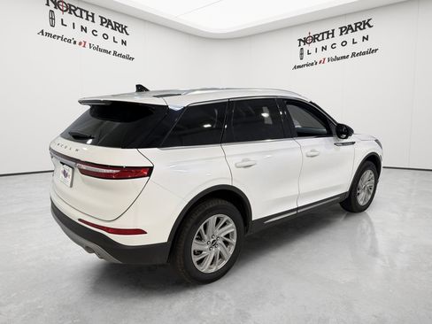 Used 2022 Lincoln Corsair FWD image 5
