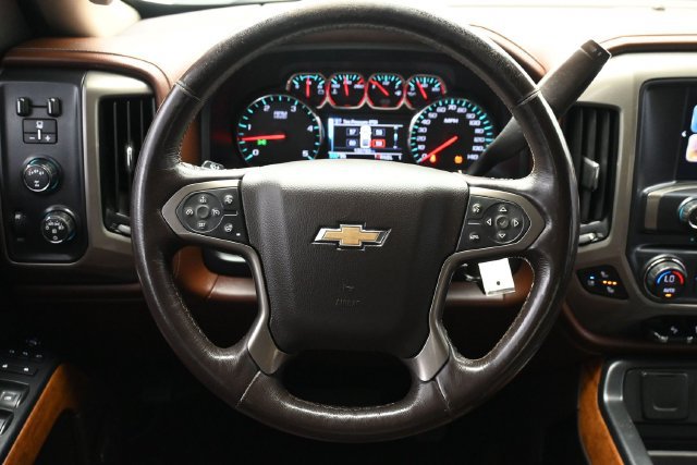 Used 2018 Chevrolet Silverado 2500 High Country w/ Duramax Plus Package AWD/4WD image 23
