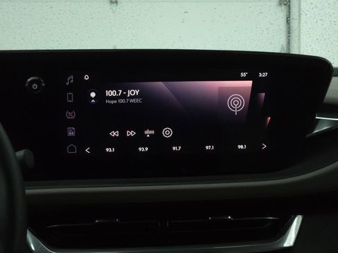 Used 2024 Buick Envista Avenir image 25