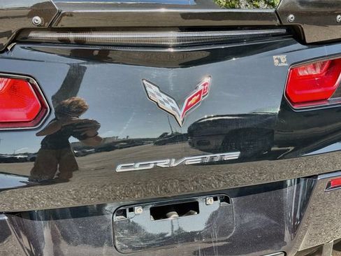 Used 2014 Chevrolet Corvette Stingray Convertible w/ 2LT Preferred Equipment Group RWD image 11