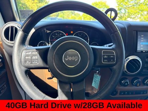 Used 2017 Jeep Wrangler Unlimited Sahara w/ Connectivity Group AWD/4WD image 19