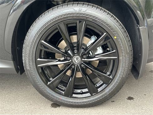 Used 2026 Lexus NX 450h+ F Sport image 42