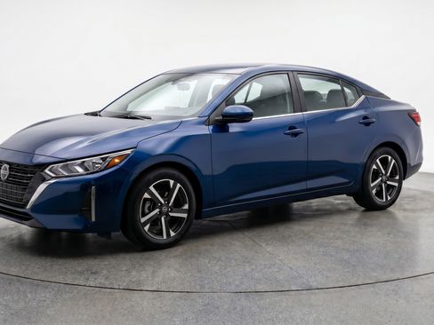 Used 2025 Nissan Sentra SV FWD image 3