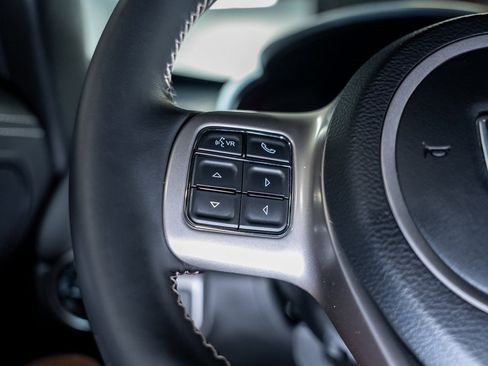 Used 2013 SRT Viper GTS w/ GTS Laguna Interior Pkg image 40