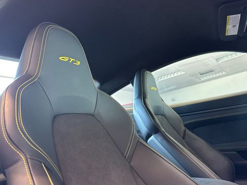 Certified 2022 Porsche 911 GT3 RWD image 16