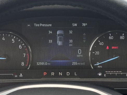 Used 2022 Ford Explorer XLT w/ Equipment Group 202A image 16