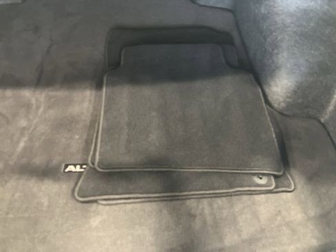 Used 2025 Nissan Altima 2.5 SV image 27