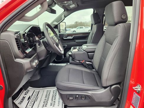 New 2026 GMC Sierra 2500 SLE image 9