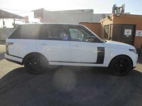 Used 2020 Land Rover Range Rover HSE AWD/4WD image 3