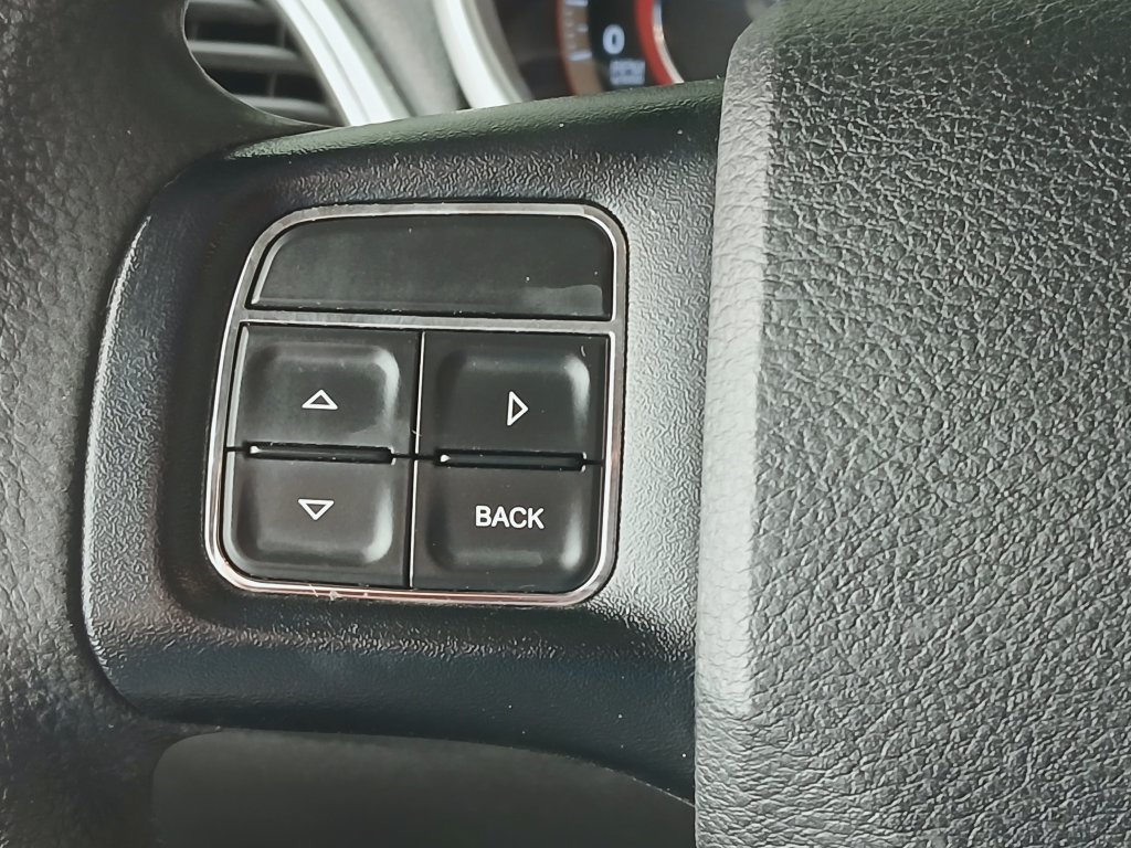 Used 2017 Dodge Journey SE w/ Flexible Seating Group FWD image 23