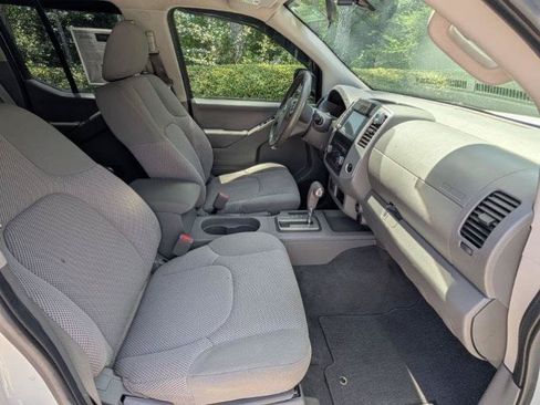 Used 2019 Nissan Frontier SV RWD image 23