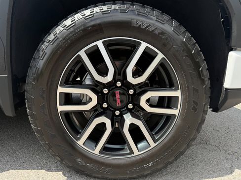 Used 2024 GMC Sierra 1500 AT4 w/ Technology Package image 60