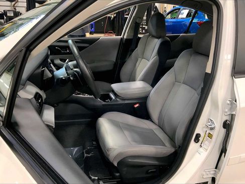 Used 2025 Subaru Legacy Premium image 10