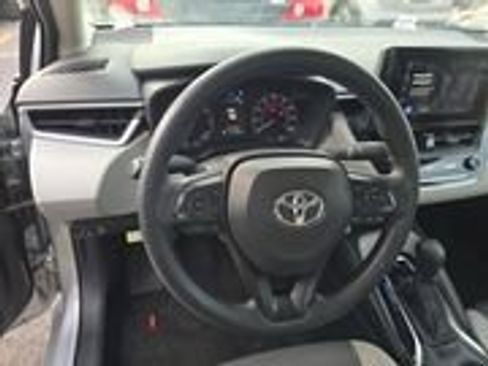 Used 2023 Toyota Corolla LE image 2