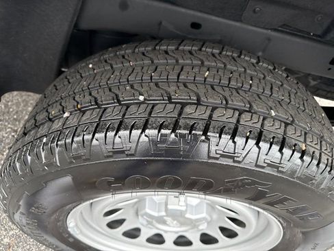 Used 2024 Chevrolet Colorado W/T w/ Safety Package image 9