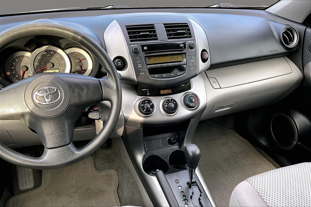 Used 2008 Toyota RAV4 4WD image 3