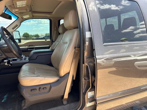 Used 2015 Ford F350 Lariat w/ Lariat Ultimate Package AWD/4WD image 9