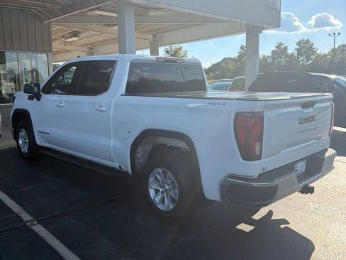 Used 2024 GMC Sierra 1500 SLE AWD/4WD image 2