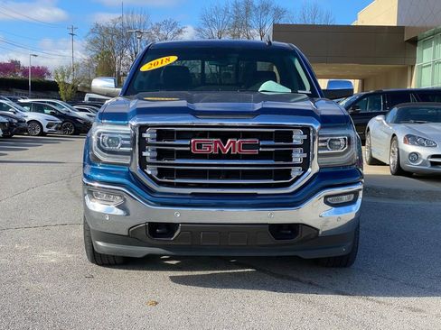 Used 2018 GMC Sierra 1500 SLT image 2