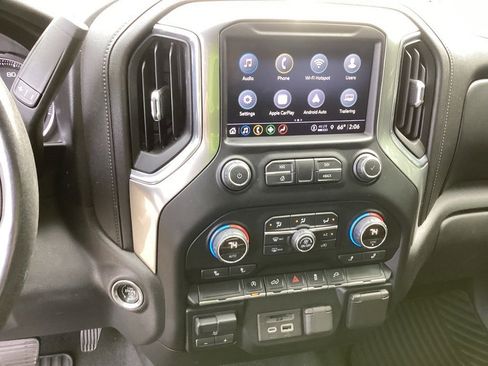 Used 2021 Chevrolet Silverado 1500 LT w/ Convenience Package II image 8