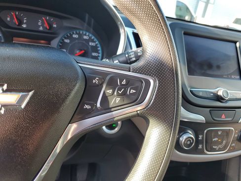 Used 2020 Chevrolet Equinox LS FWD image 26