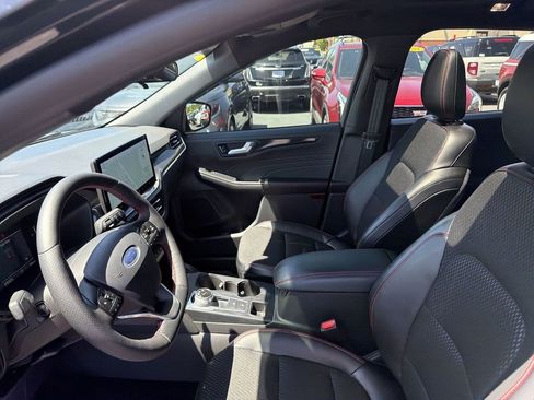Used 2025 Ford Escape ST-Line w/ Tech Pack #1 AWD/4WD image 11